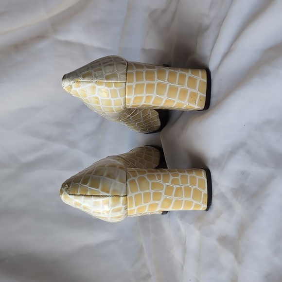 L'Intervalle chunky heel cream white snakeskin heel pumps - Picture 5 of 8